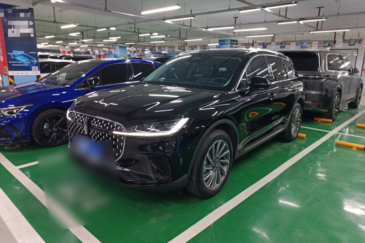 林肯 冒险家 2023款 2.0T 两驱尊雅版车身外观1