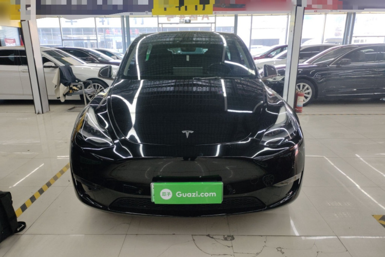 特斯拉 Model Y 2022款 改款 后轮驱动版车身外观2