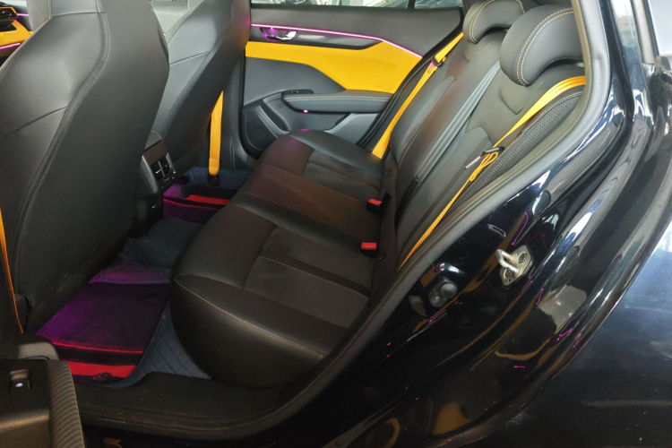 东风风神 奕炫 2023款 马赫版 1.5T 自动追猎骑士版中控内饰7004