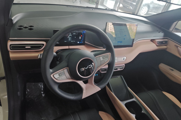 比亚迪 海鸥 2025款 智驾版 305km 活力版中控内饰7002