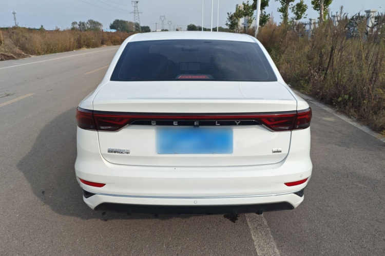 吉利汽车 帝豪 2023款 第4代冠军版 1.5L CVT尊贵型车身外观6004