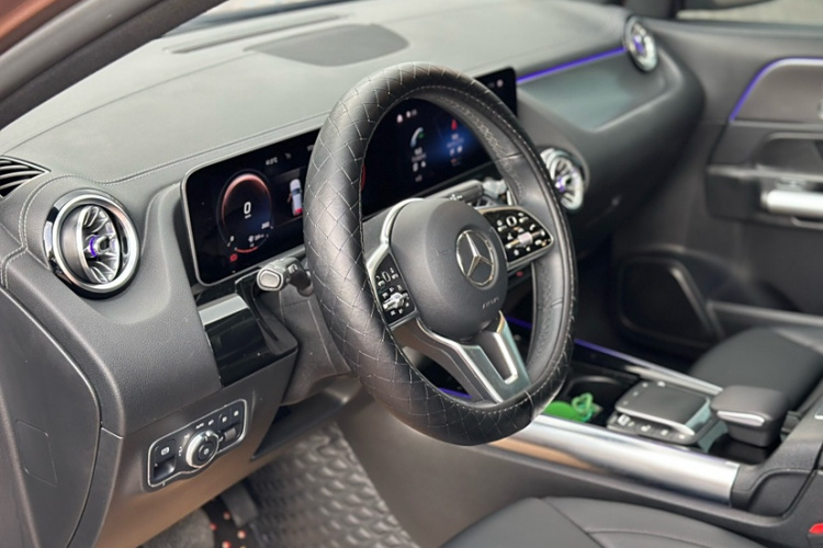 奔驰GLA 2020款 GLA 200中控内饰7005