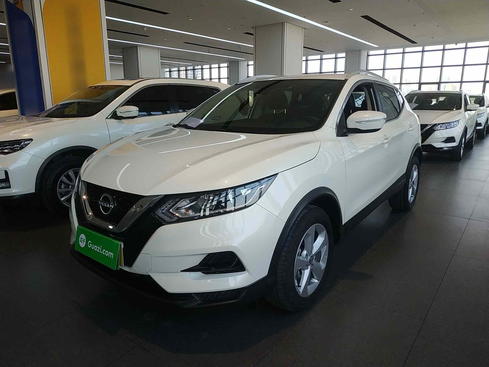 日产 逍客 2023款 经典 2.0L CVT XV舒适版(2)