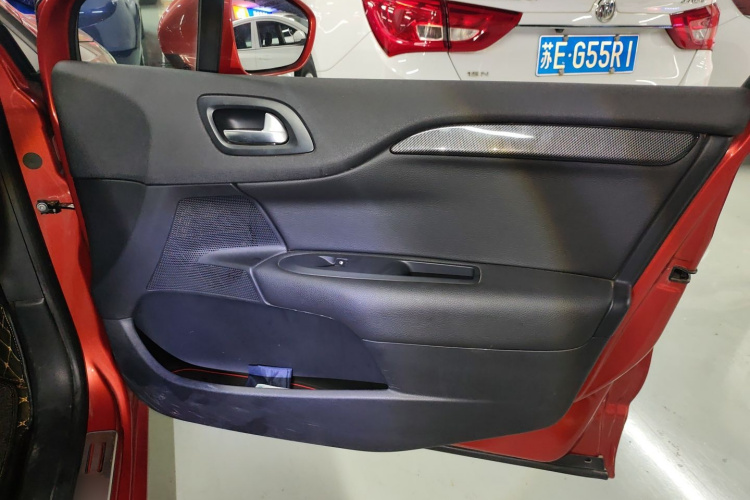 雪铁龙C4L 2016款 1.6T 自动领先型中控内饰7005