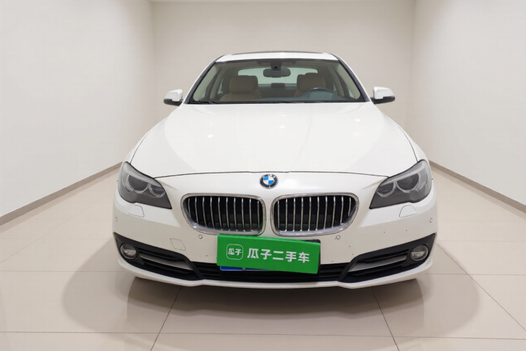 宝马5系 2015款 535Li 领先型车身外观2