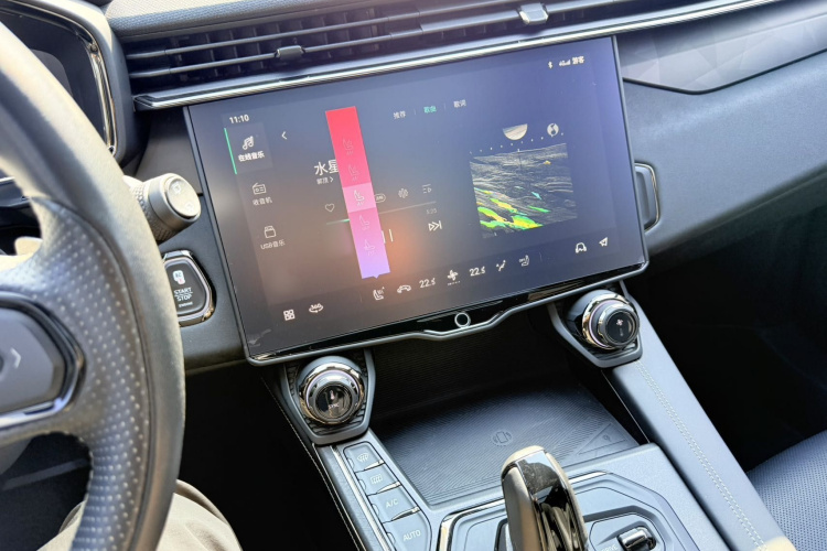 领克01 2021款 2.0TD 四驱暗夜版中控内饰7009