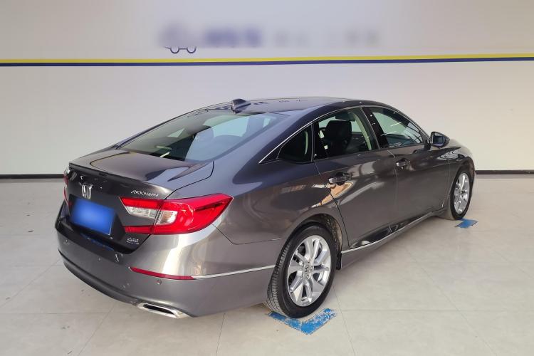 本田 雅阁 2018款 260TURBO 精英版 国VI车身外观7