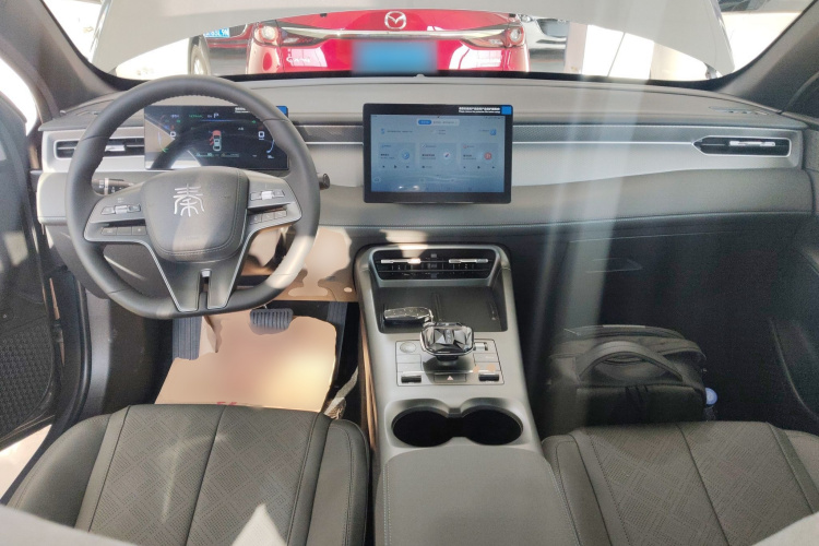 比亚迪 秦PLUS 2025款 DM-i 智驾版 55KM领先型中控内饰7002