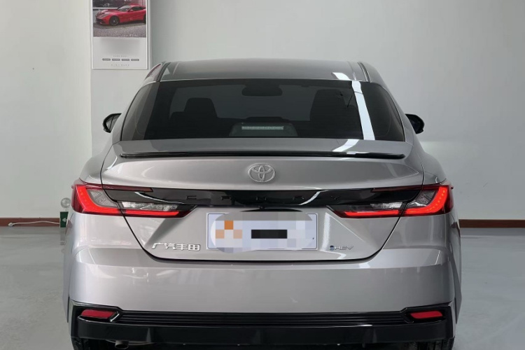 丰田 凯美瑞 2026款 双擎 2.0HSE 运动Lite版车身外观6004