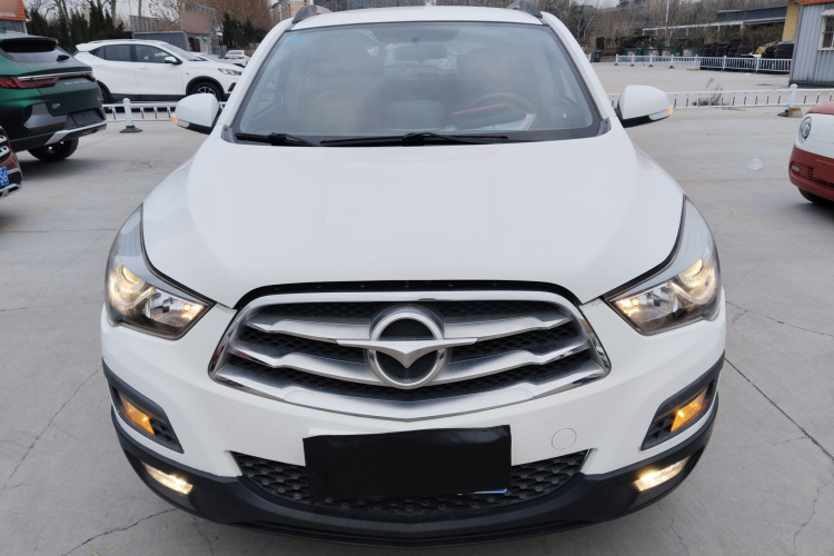 海马S5 2015款 1.5T CVT豪华型车身外观2