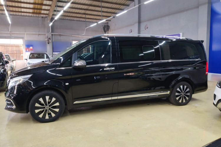 奔驰 威霆 2018款 2.0T 精英版 7座 国V车身外观6003