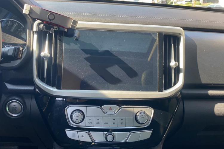 长城 炮 2021款 2.0T乘用全球版自动柴油两驱舒适型标箱GW4D20M中控内饰7003