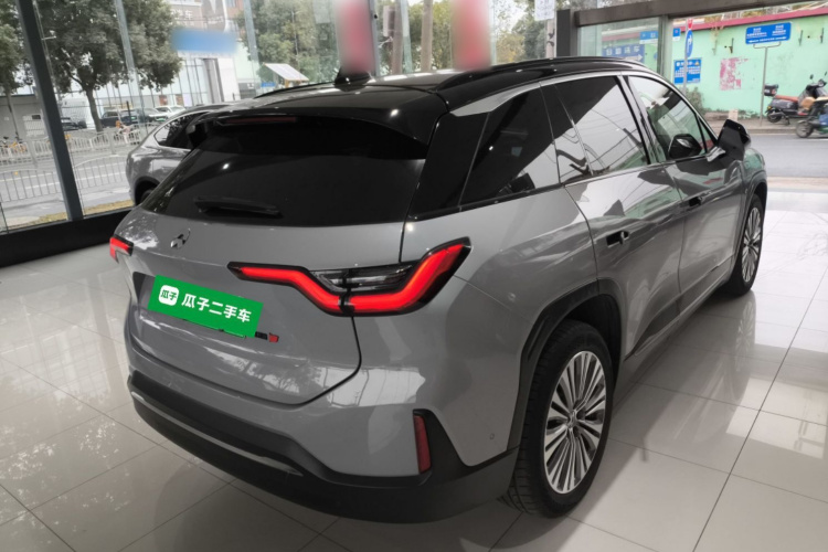 蔚来ES6 2020款 420KM 运动版车身外观7