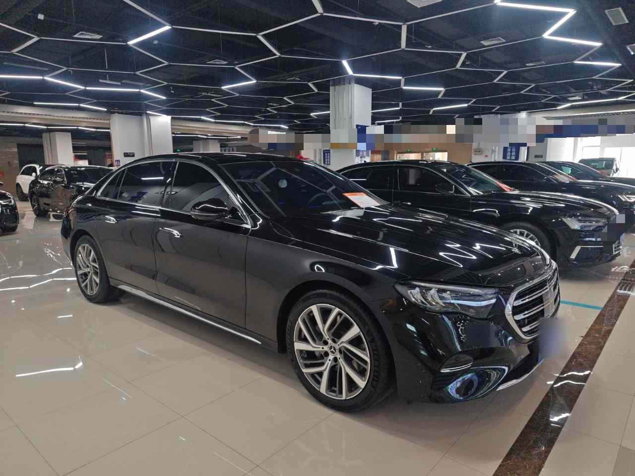 奔驰E级 2025款 E 300 L 时尚型(5)