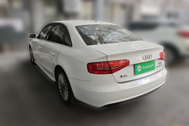 奥迪A4L 2013款 35 TFSI 自动技术型车身外观6003