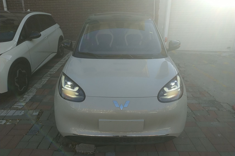 五菱汽车 五菱缤果 2023款 333km 悦享款车身外观2