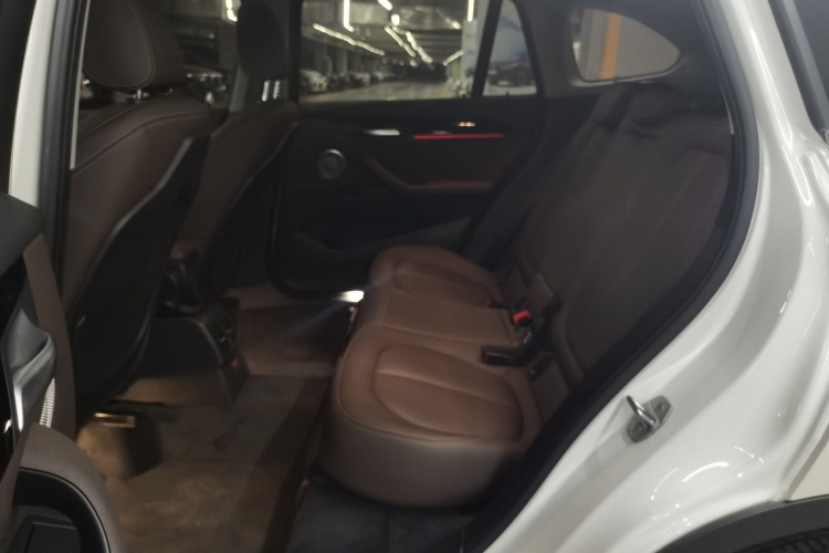 宝马X1 2022款 sDrive25Li 领先型中控内饰21