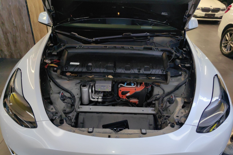 特斯拉 Model Y 2022款 长续航全轮驱动版局部细节24