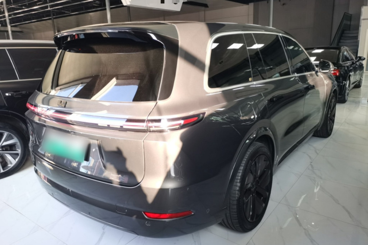 理想汽车 理想L9 2023款 Pro车身外观7