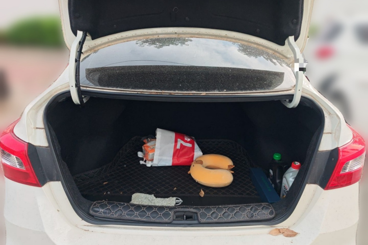 日产 轩逸 2021款 经典 1.6XE CVT舒适版中控内饰23