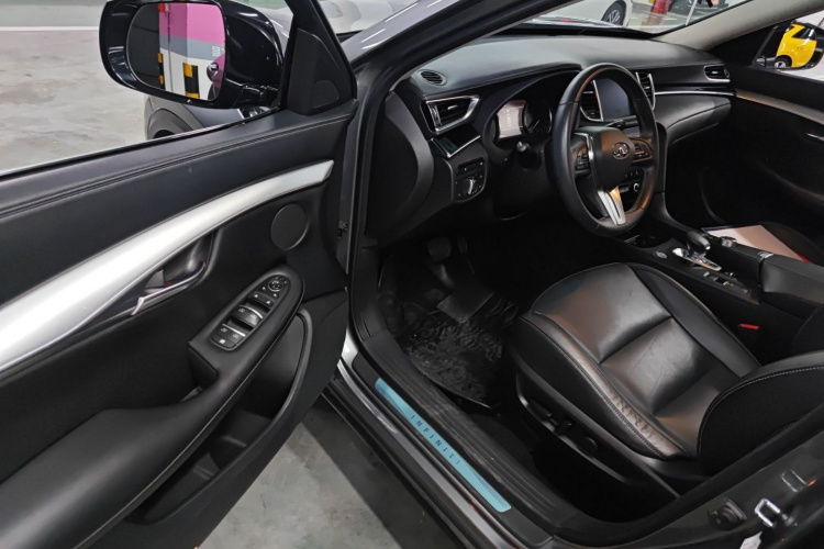 英菲尼迪QX50 2020款 2.0T 四驱菁英版中控内饰20