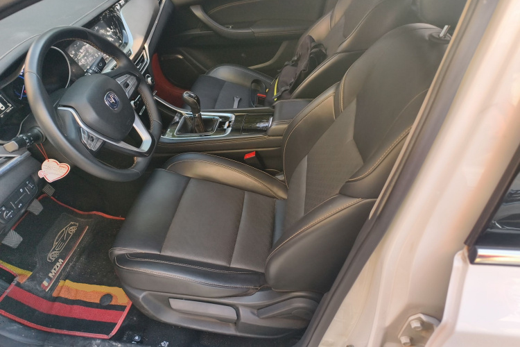 长安 逸动 2019款 高能版 1.6L GDI 手动先锋型 国VI局部细节19