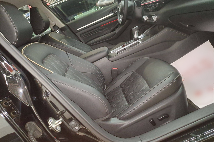 日产 天籁 2022款 2.0L XL-Upr 优享版局部细节41