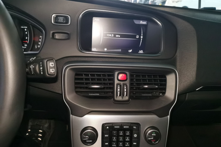 沃尔沃V40 2018款 T3 智雅版局部细节16