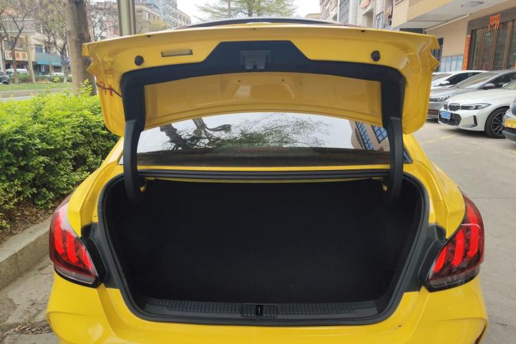 名爵 MG5 2022款 180DVVT CVT青春旗舰版局部细节23