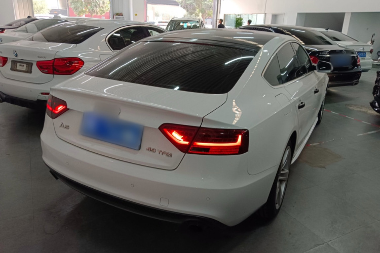 奥迪A5 2016款 改款 Sportback 45 TFSI 舒适型车身外观7