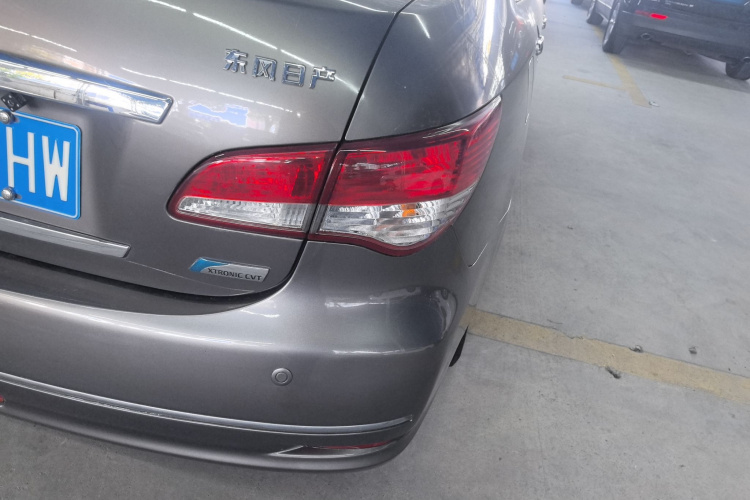 日产 轩逸 2018款 经典 1.6XE+ CVT领先版车身外观9