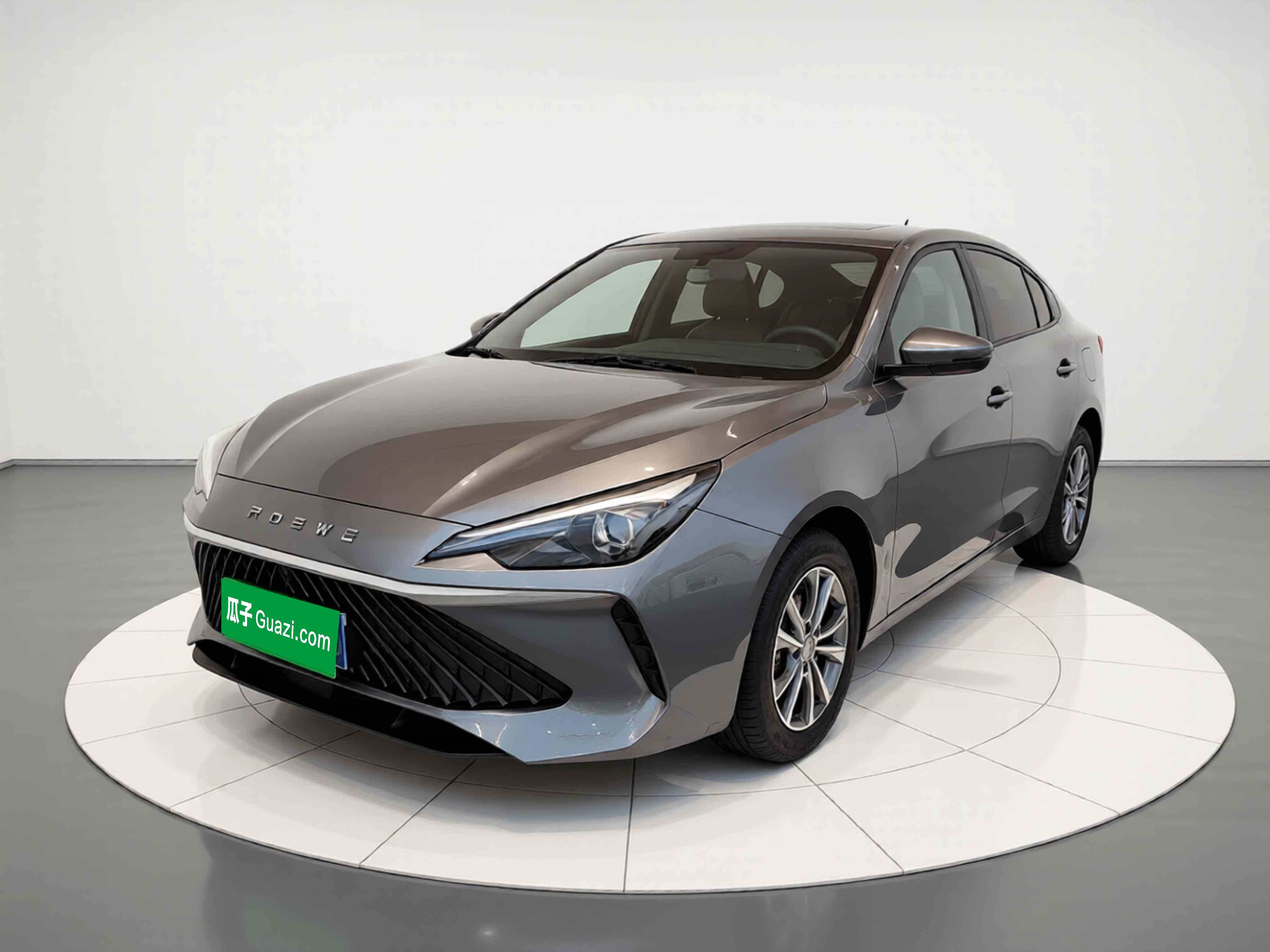 荣威i5 2023款 1.5L CVT豪华版(2)