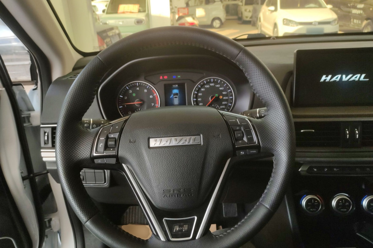 哈弗H6 2021款 运动版 1.5T 手动精英智联型 六边形格栅局部细节13