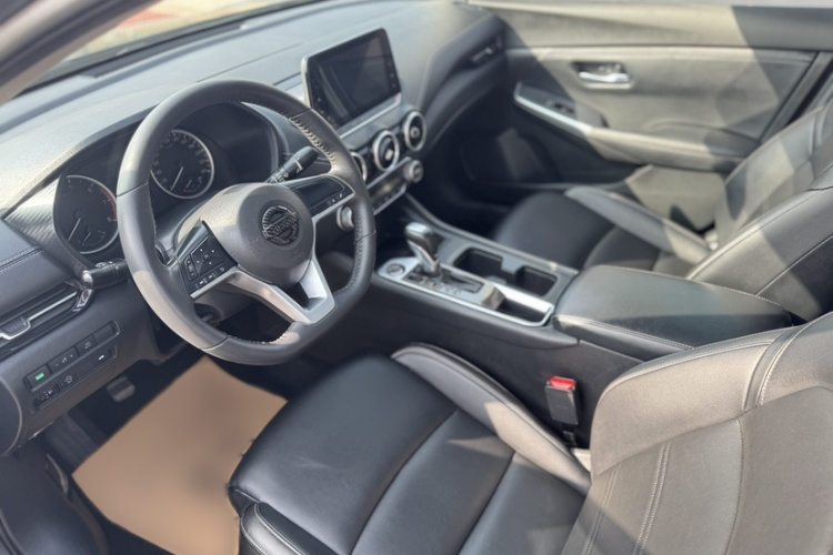 日产 轩逸 2021款 1.6L XL CVT悦享版中控内饰7003