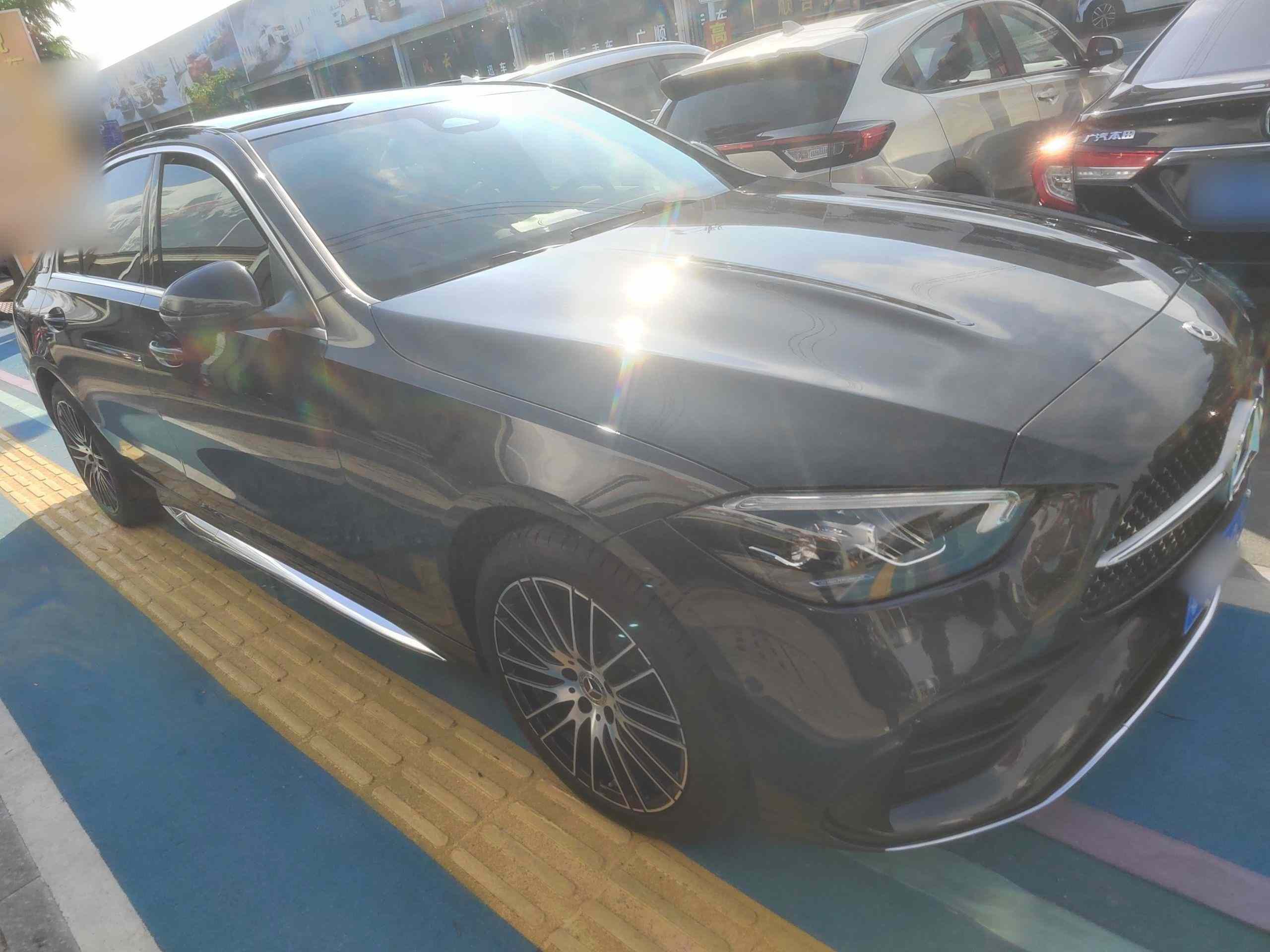 奔驰C级 2025款 改款 C 260 L 运动版(2)