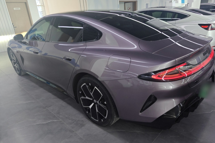 小米汽车 小米SU7 2024款 后驱长续航智驾版车身外观4