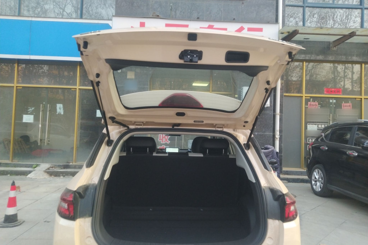 哪吒汽车 哪吒AYA 2023款 401局部细节23