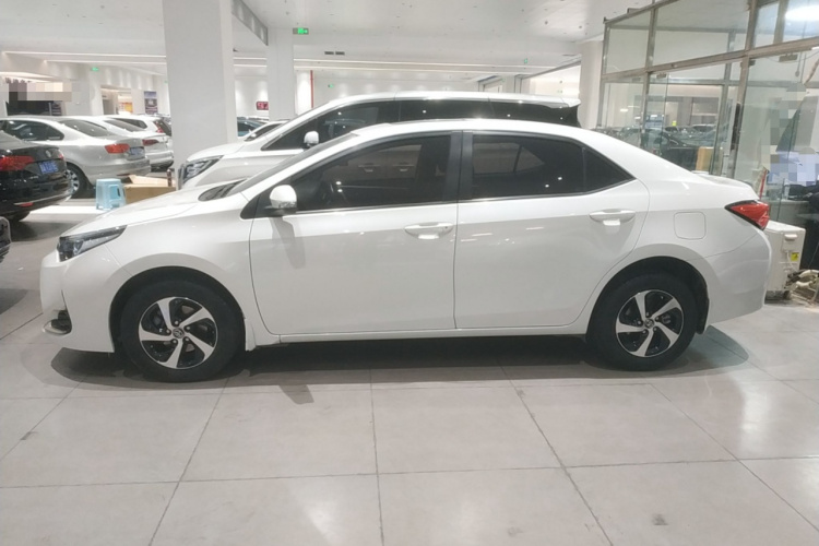 丰田 雷凌 2017款 改款 185T CVT精英版 国V车身外观6003