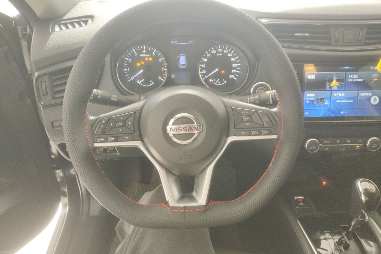 日产 奇骏 2019款 2.0L CVT智联舒适版 2WD中控内饰13