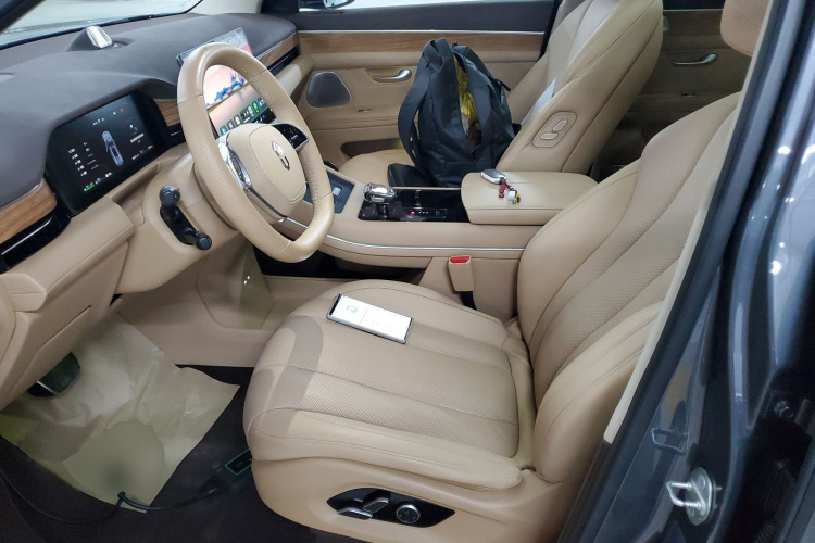 鸿蒙智行 问界M7 2024款 1.5T 智驾四驱Max版 6座局部细节19