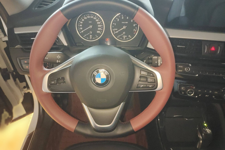 宝马X1 2018款 sDrive18Li 时尚型局部细节9002