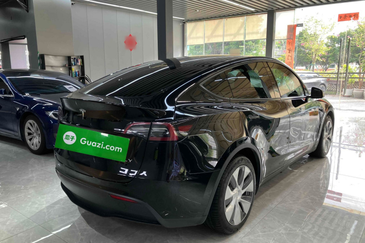 特斯拉 Model Y 2022款 后轮驱动版车身外观6003