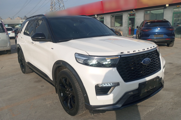 福特 探险者 2020款 EcoBoost 285 四驱运动版ST-LINE 6座车身外观3