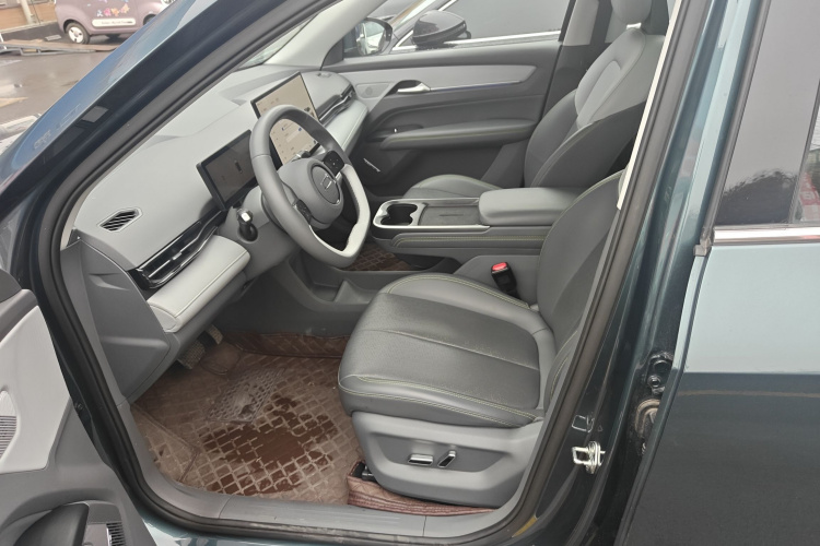 奔腾 悦意03 2025款 565km 臻享版局部细节19