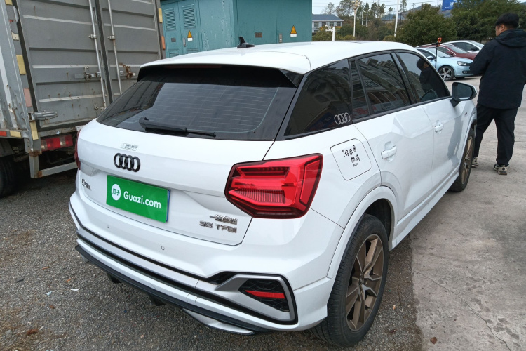 奥迪Q2L 2023款 35TFSI 时尚动感型车身外观7