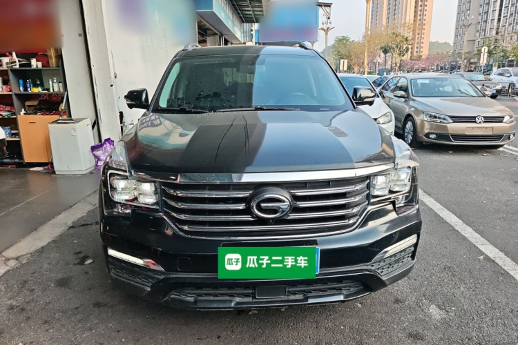 广汽传祺 传祺GS8 2017款 320T 两驱豪华智联版（七座）车身外观2