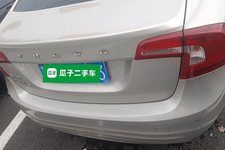沃尔沃S60 2018款 S60L T3 智进进取版车身外观6004