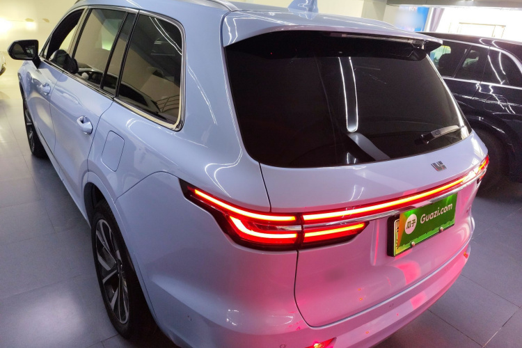 理想汽车 理想ONE 2021款 增程6座版车身外观6