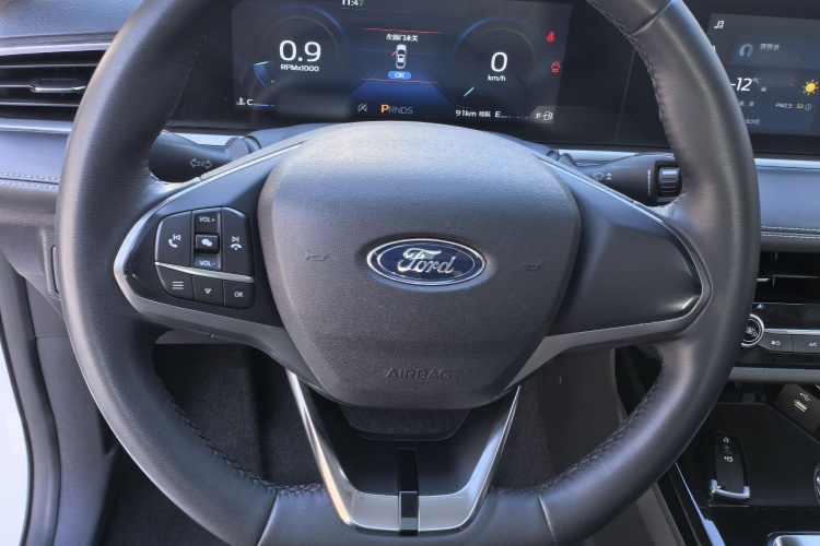 福特 福睿斯 2021款 1.5L 自动钻石版中控内饰7007