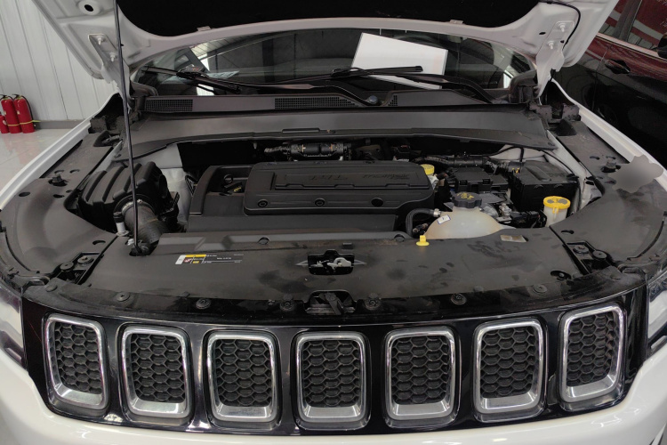 Jeep 指南者 2017款 200T 自动家享版局部细节24